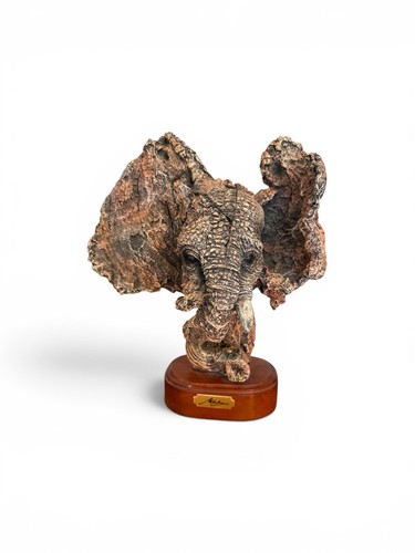 Elephant head art sculpture - elephant,